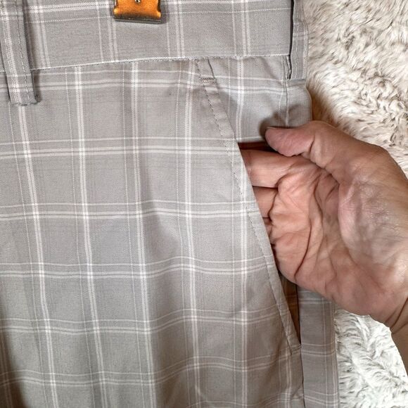 PGA Tour Shorts Men's 36 Gray White Check Bermuda Golf Pockets Lightweight - Picture 5 of 9
